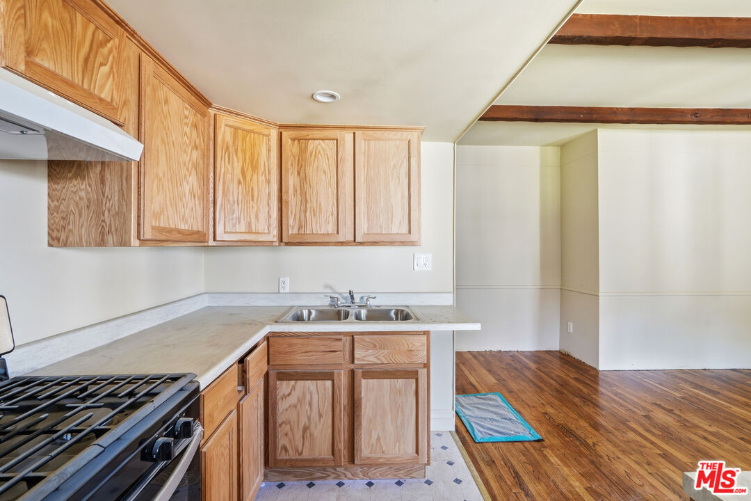 Property photo 28