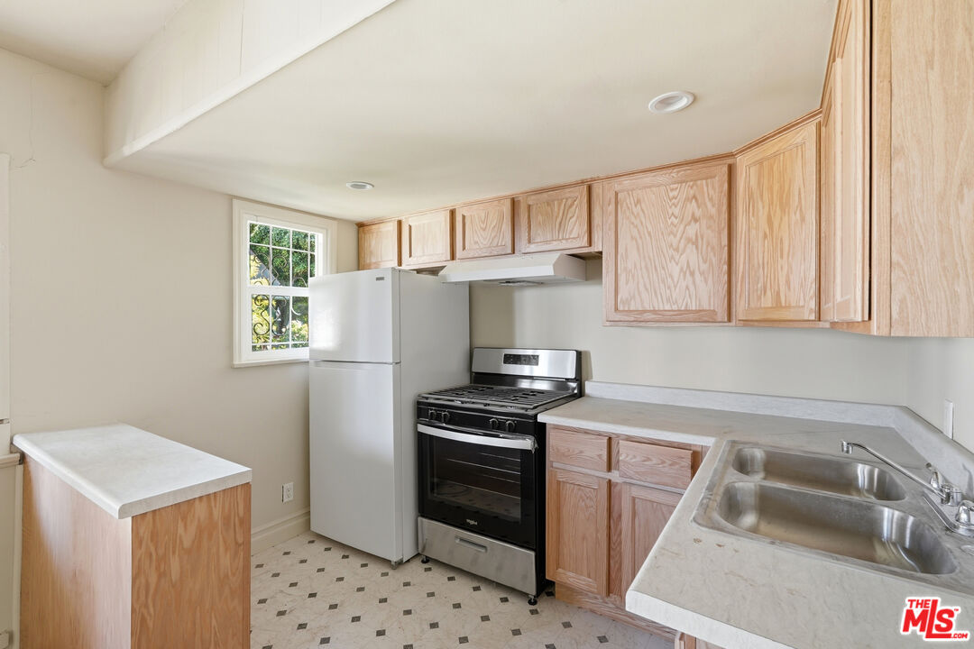 Property photo 33
