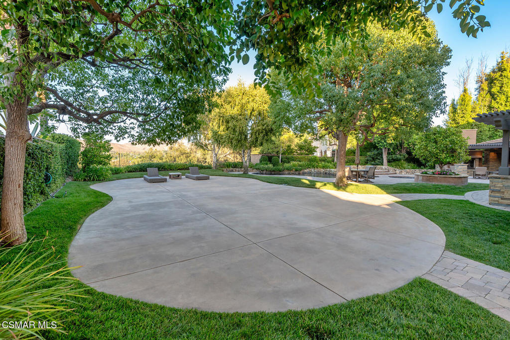 Property photo 33