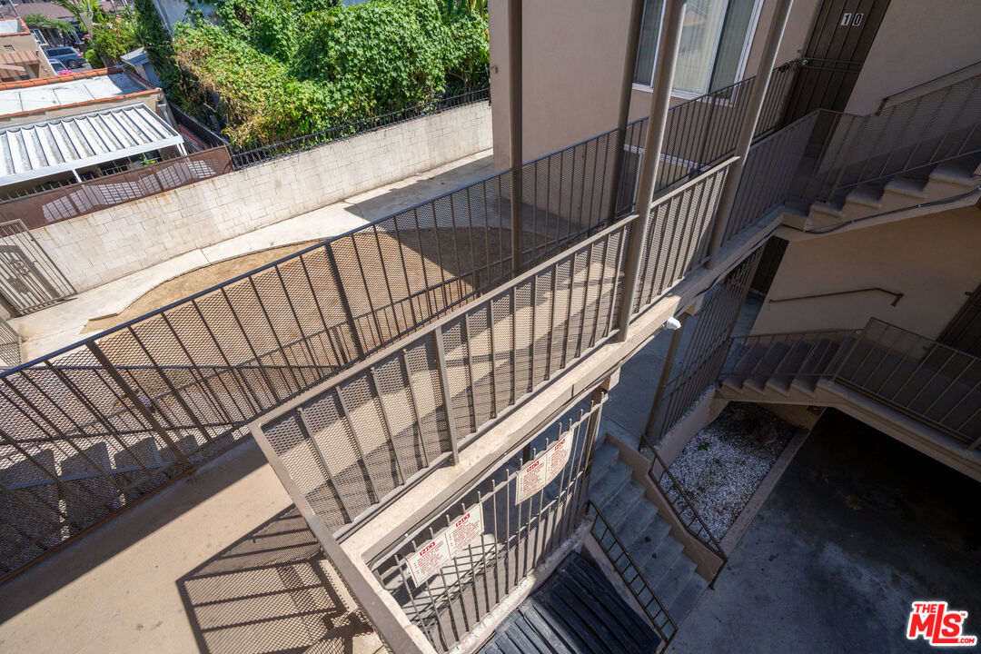 Property photo 28