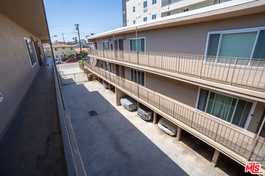 Property photo 31