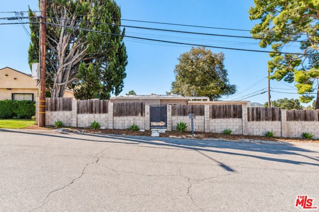 Property photo 38