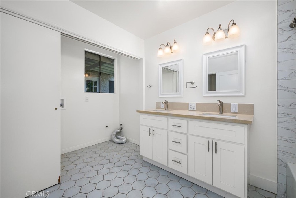 Property photo 50