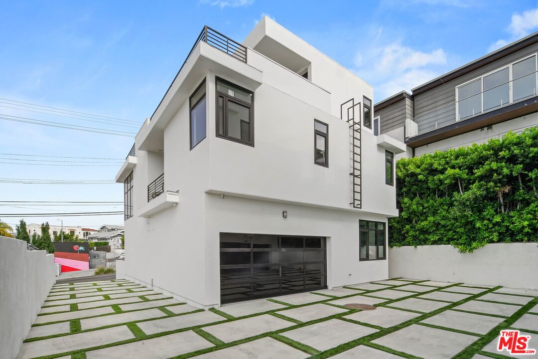 Property photo 38