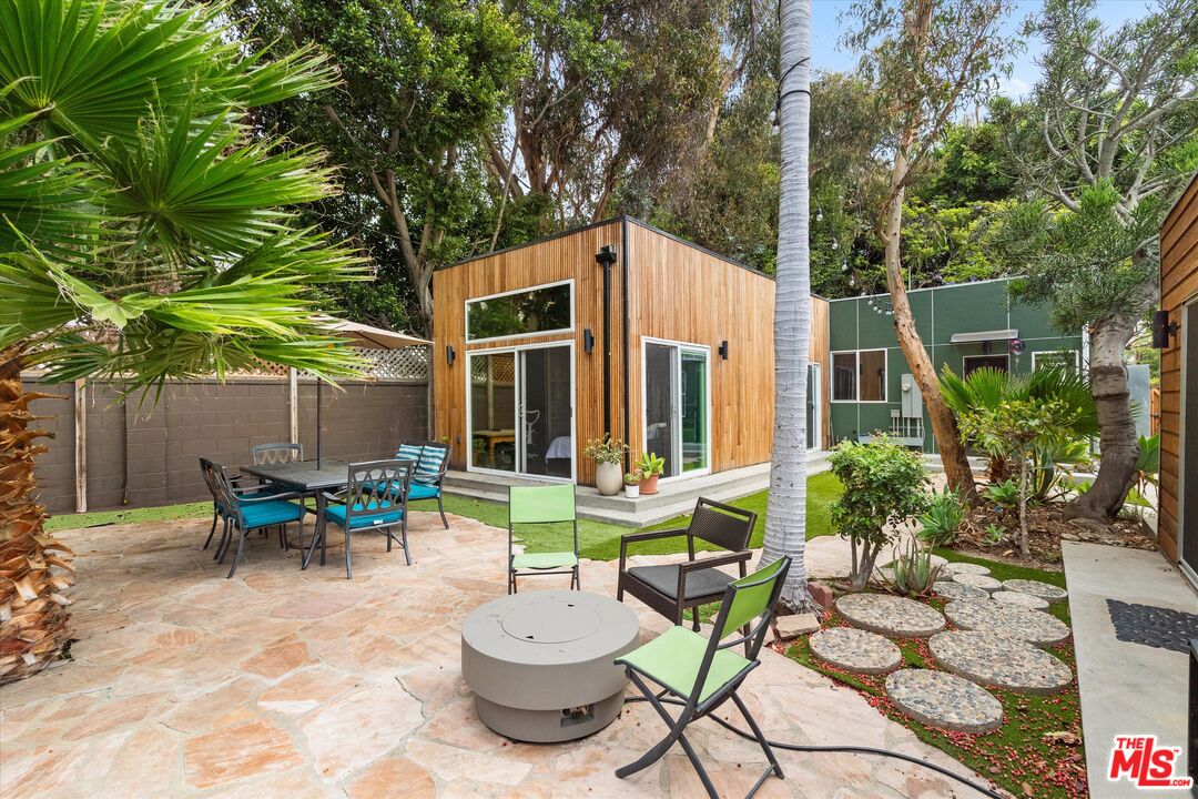 Property photo 32