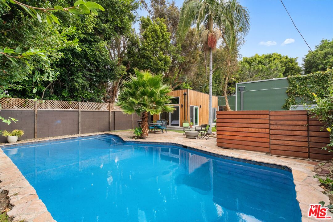 Property photo 38