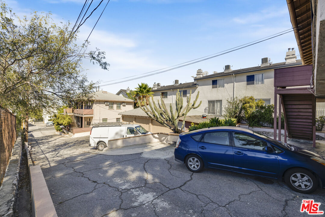 Property photo 31