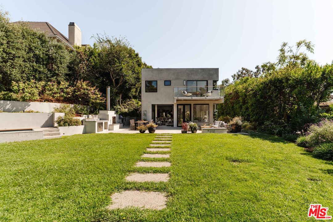 Property photo 35
