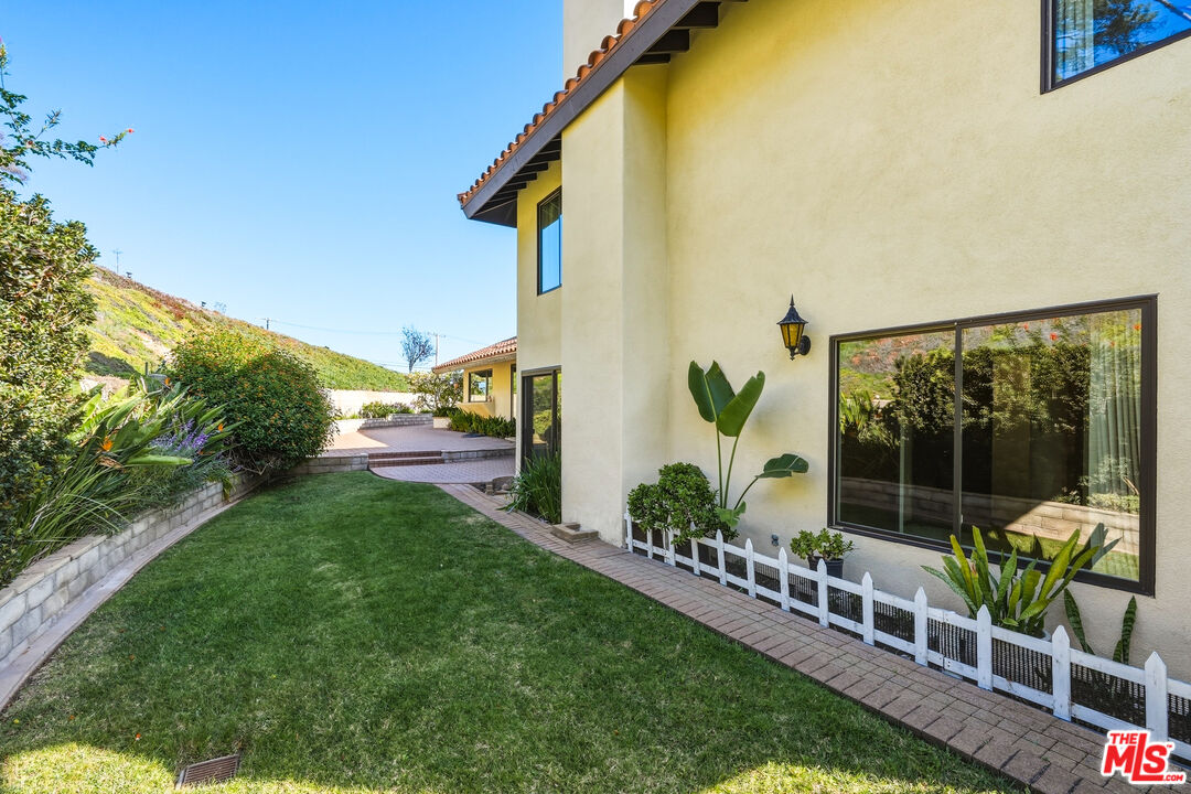 Property photo 25