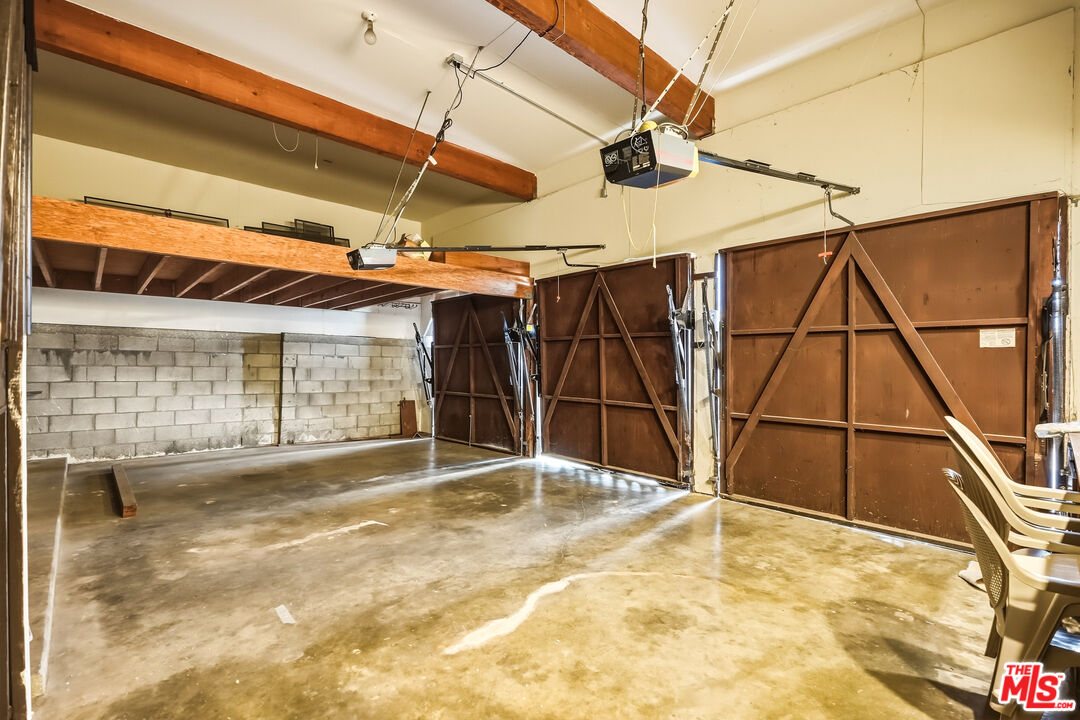 Property photo 33