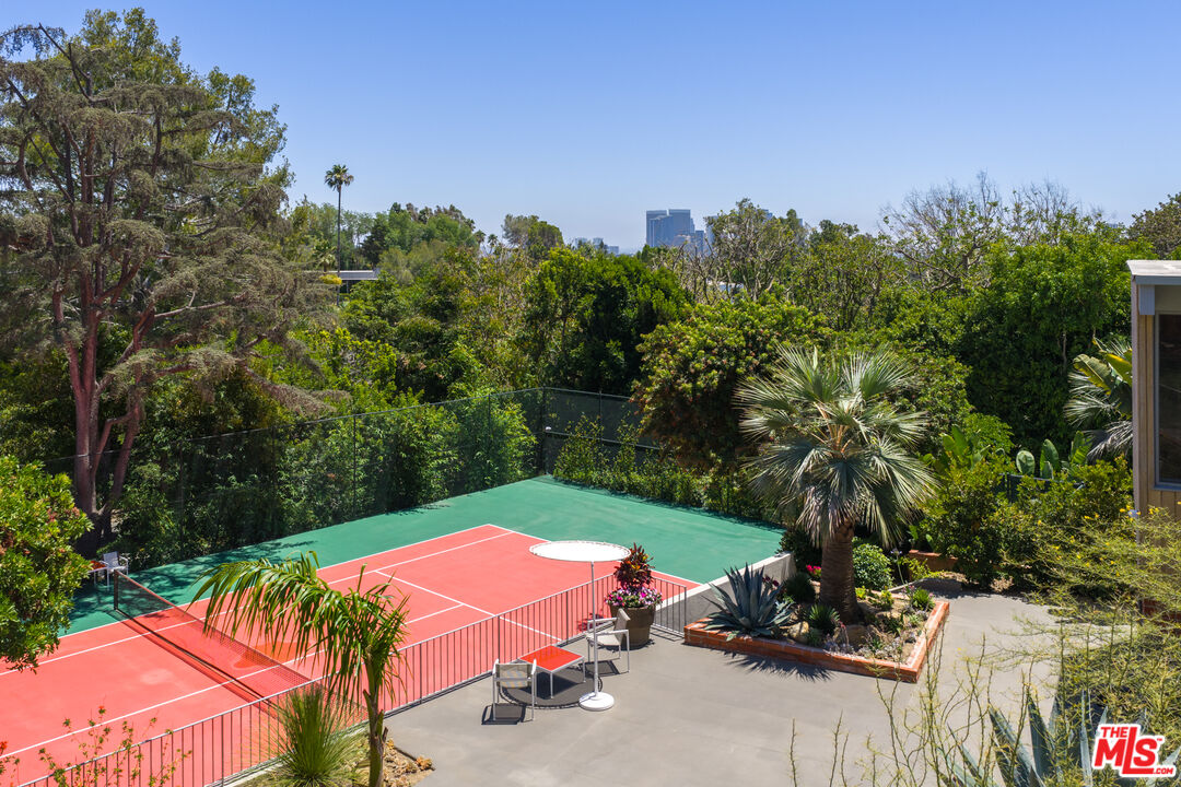 Property photo 32