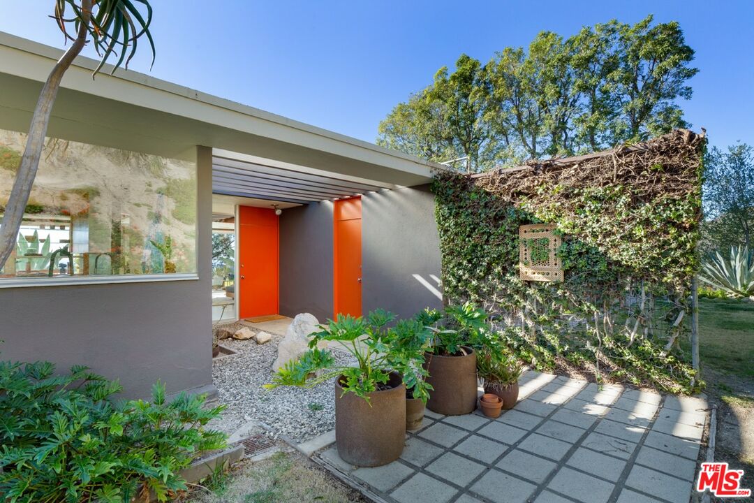 Property photo 33