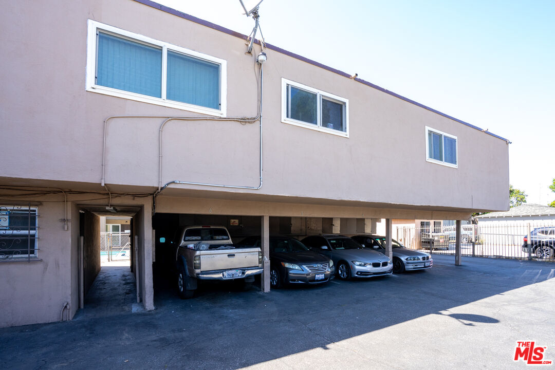 Property photo 37