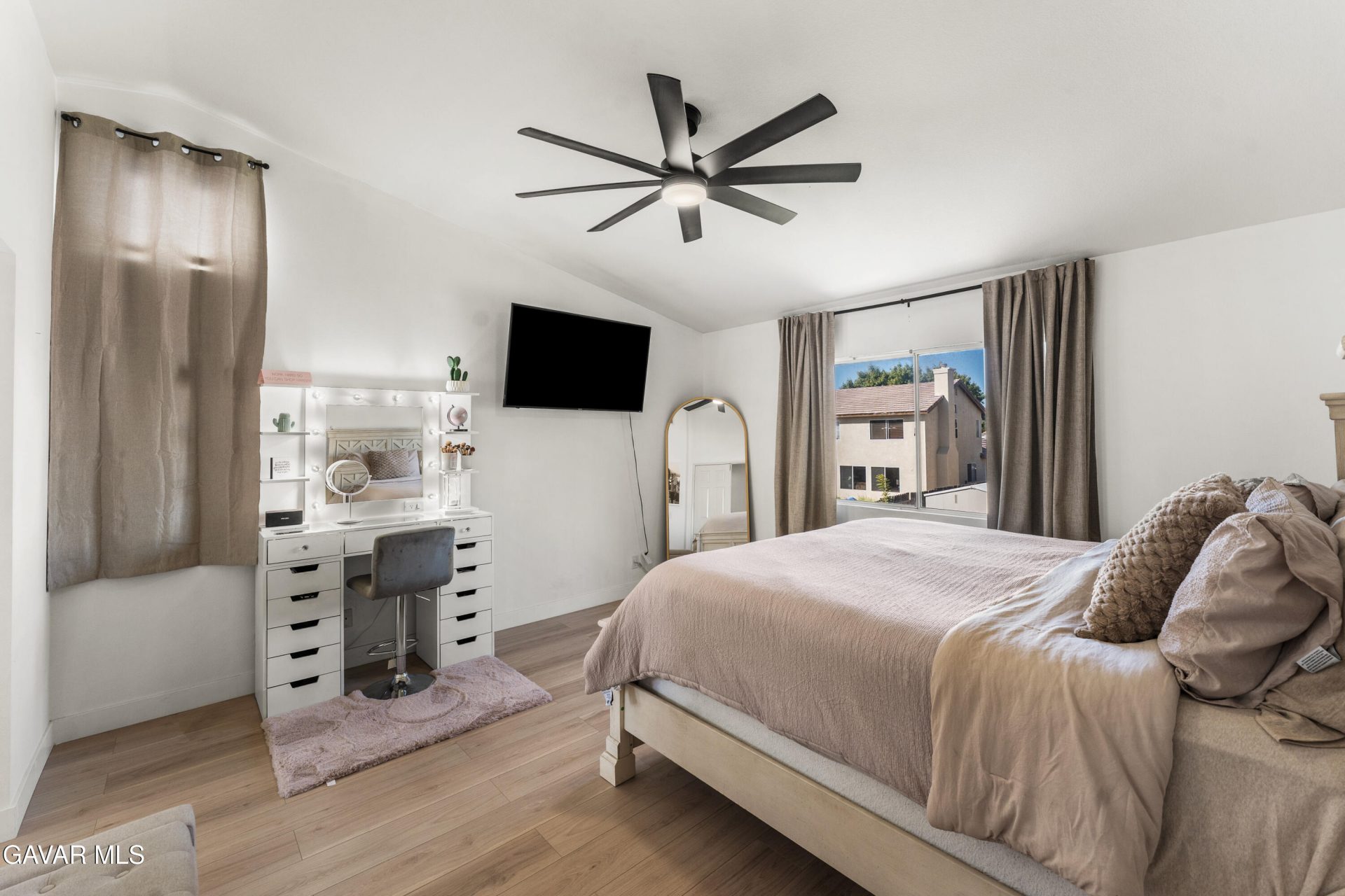 Property photo 42