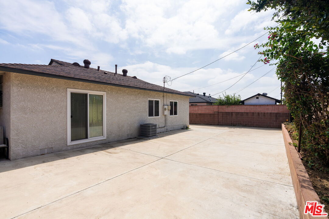 Property photo 28