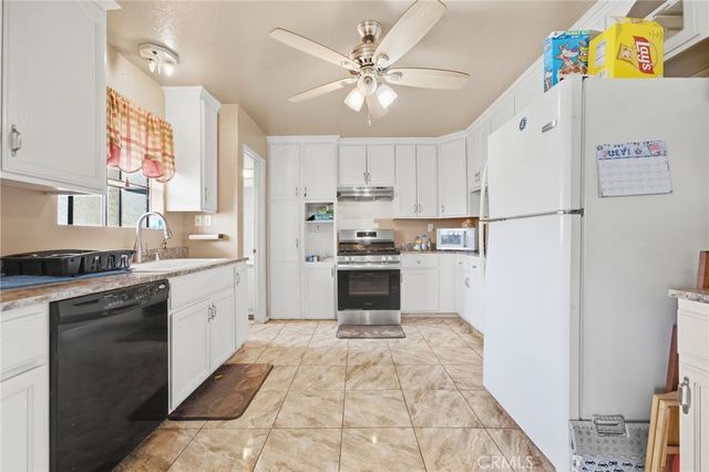 Property photo 37