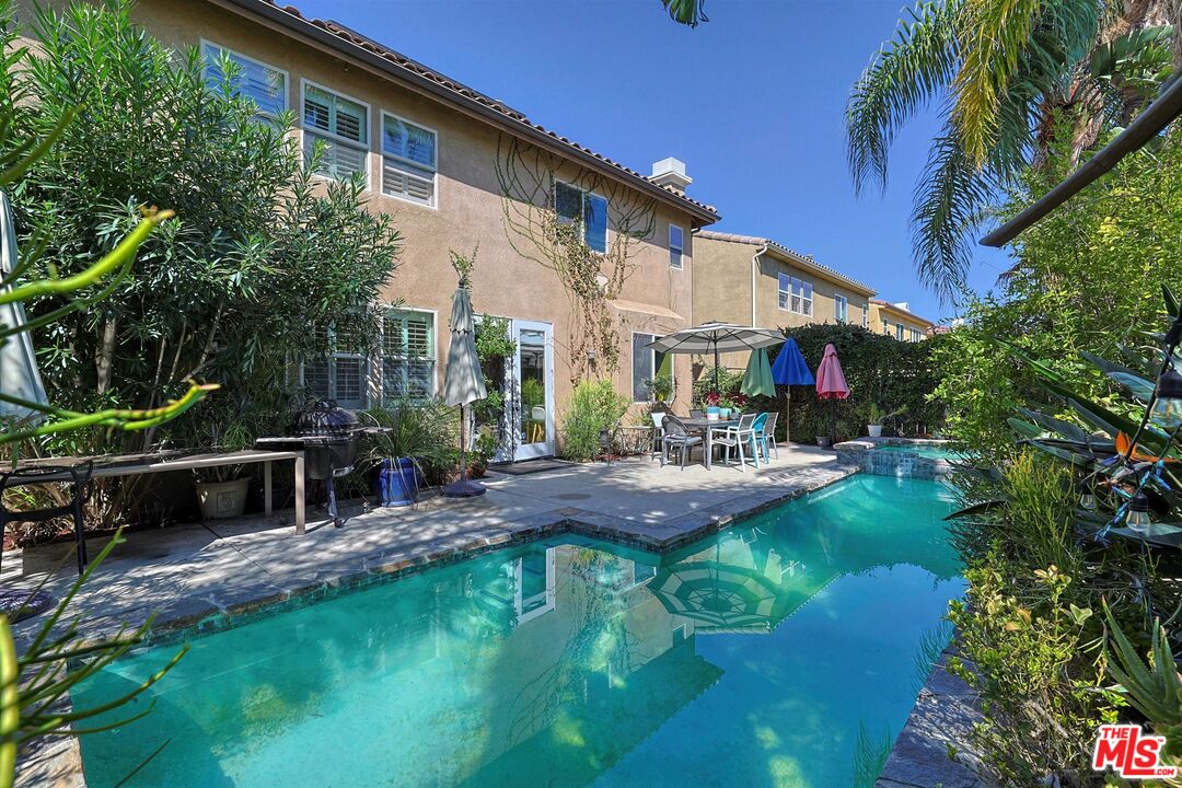Property photo 35