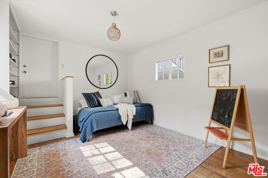 Property photo 32