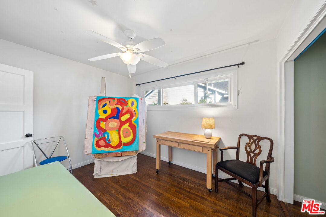 Property photo 32