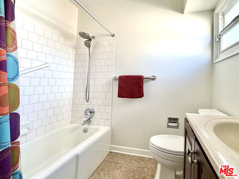 Property photo 40
