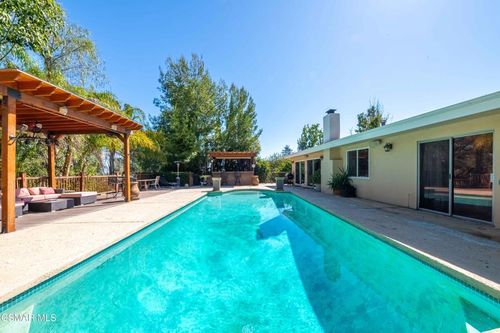 Property photo 37