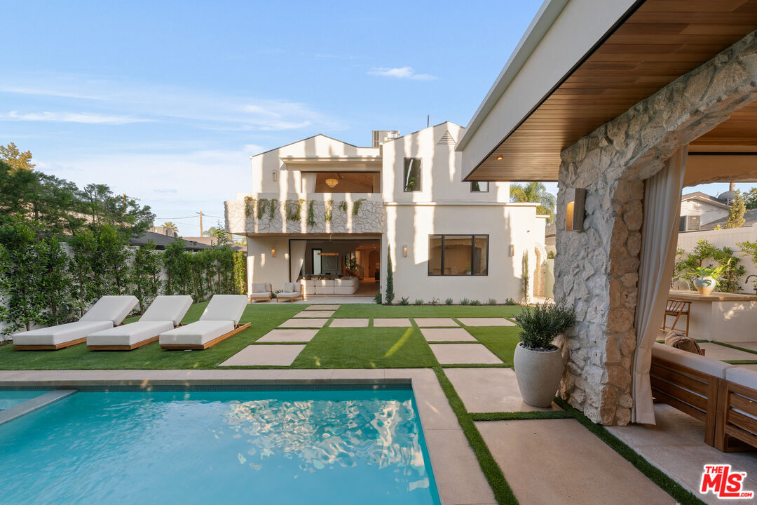 Property photo 38
