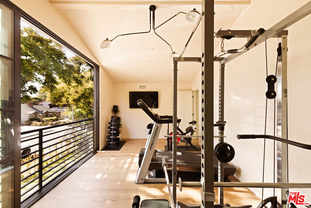 Property photo 25