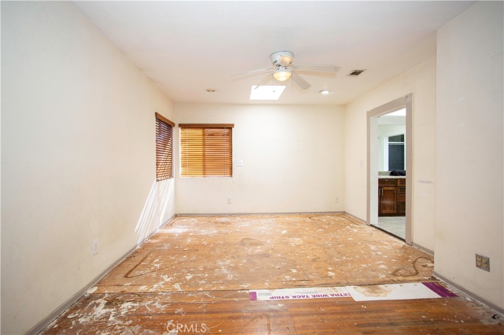 Property photo 37