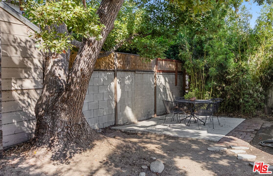 Property photo 32