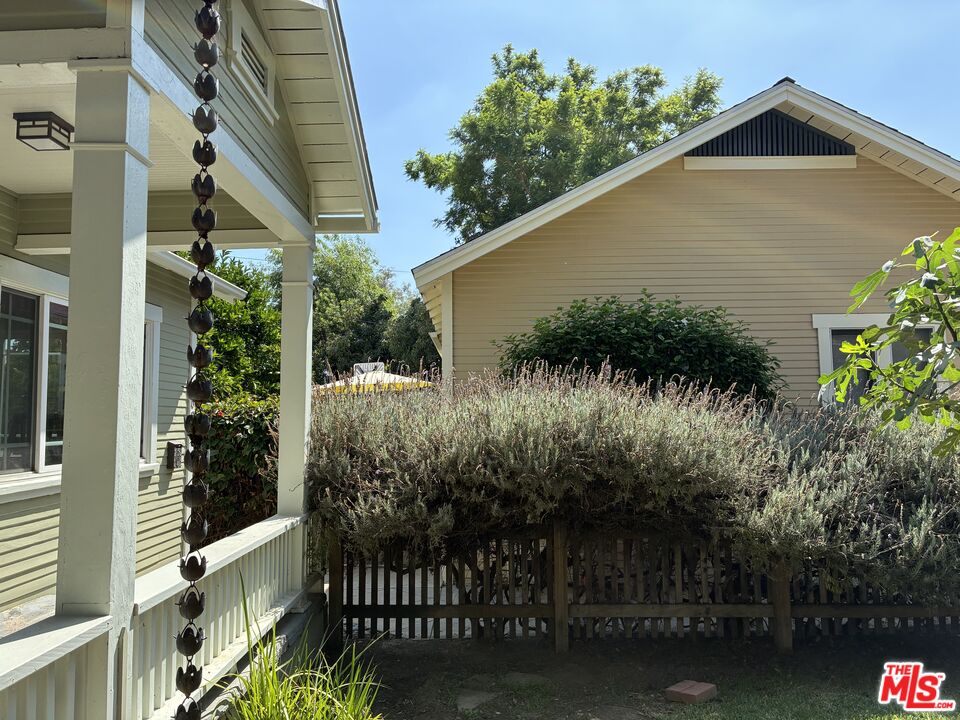 Property photo 33