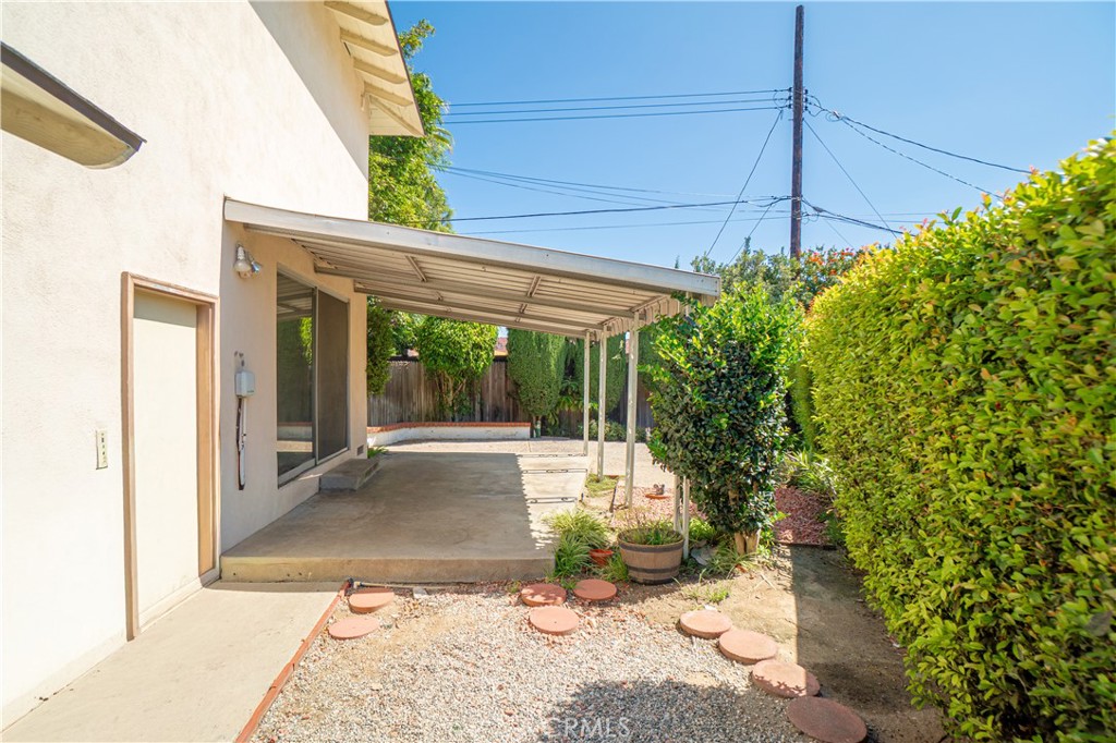Property photo 38