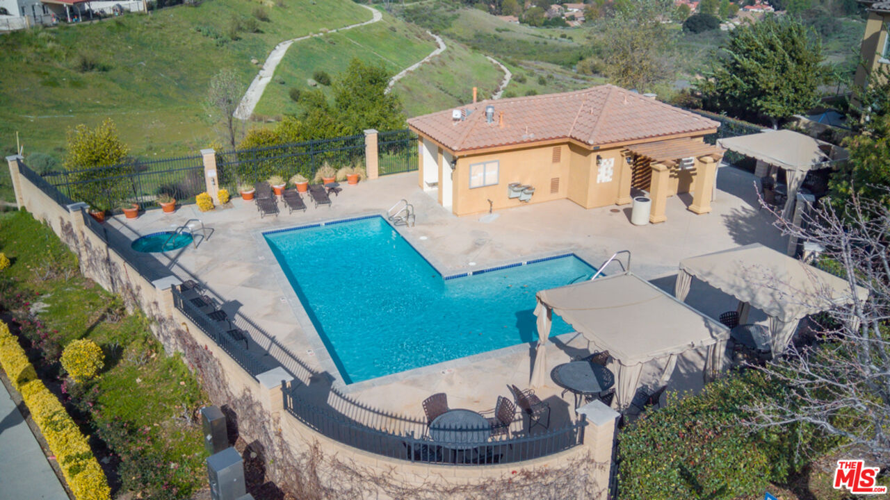 Property photo 38