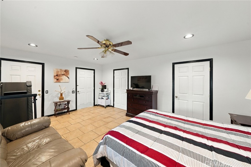 Property photo 44