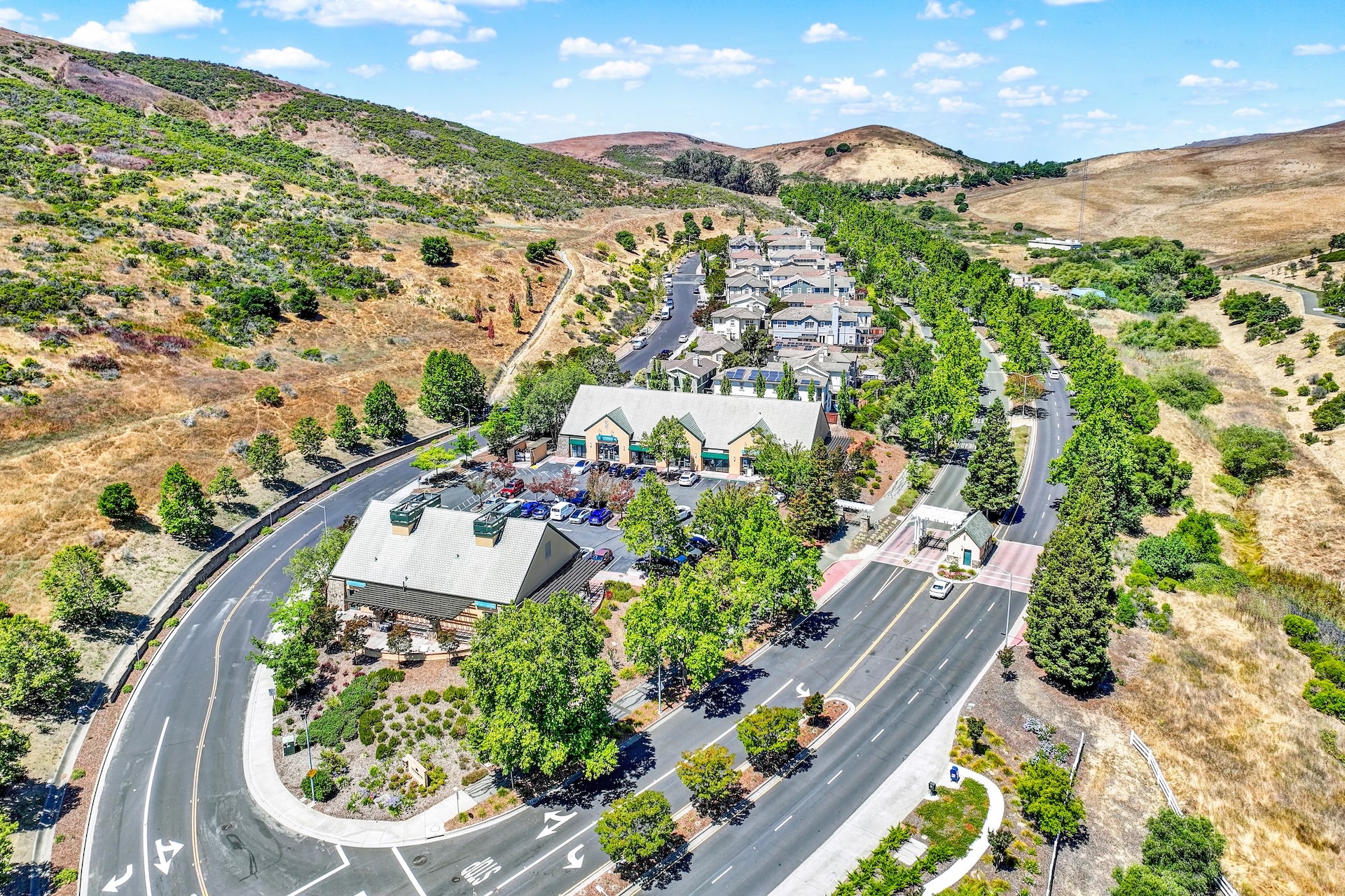 Hiddenbrooke Plaza: Restaurants, Market/Deli 