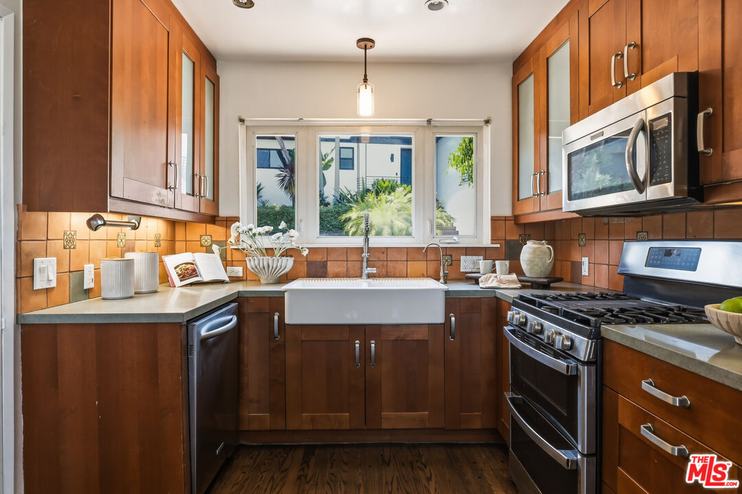 Property photo 30