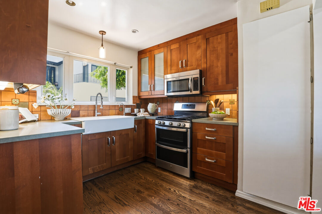 Property photo 32