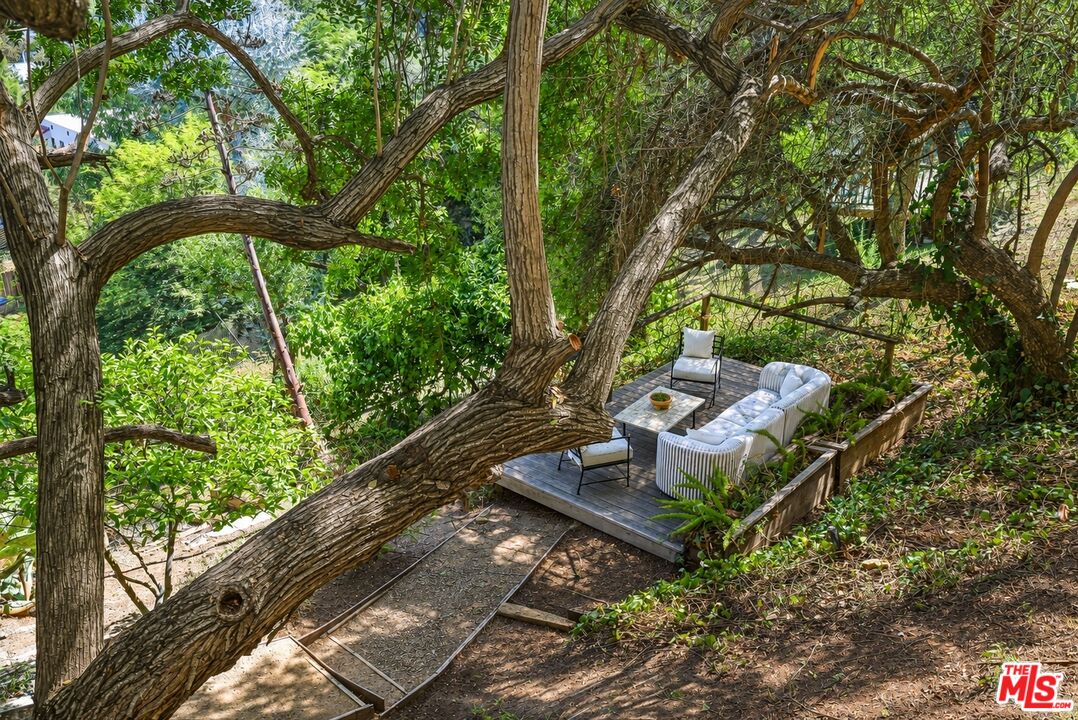Property photo 37