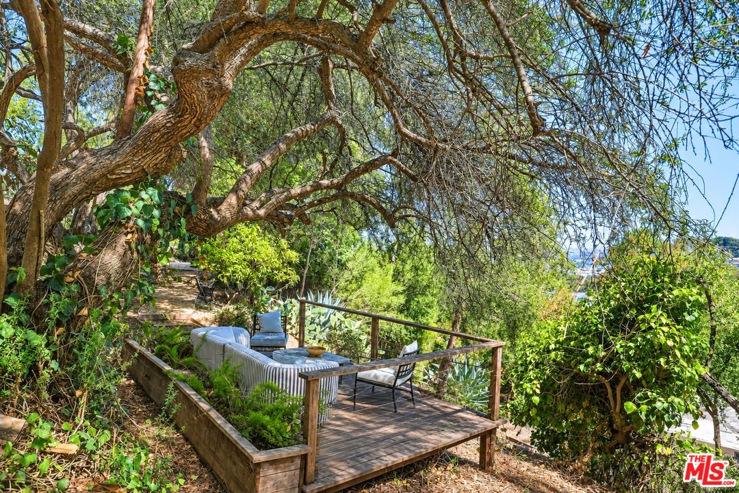 Property photo 43