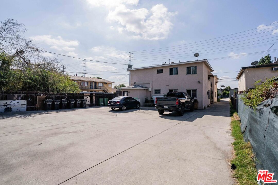 Property photo 32