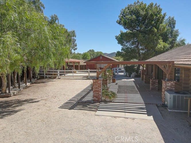 Property photo 33
