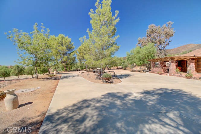 Property photo 43