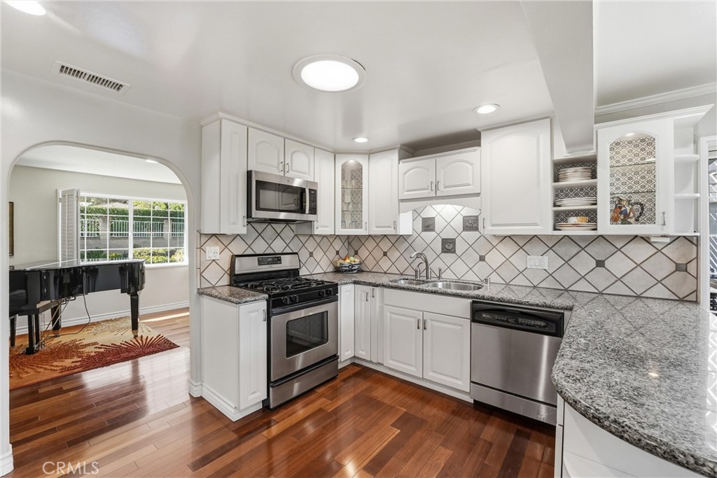 Property photo 23