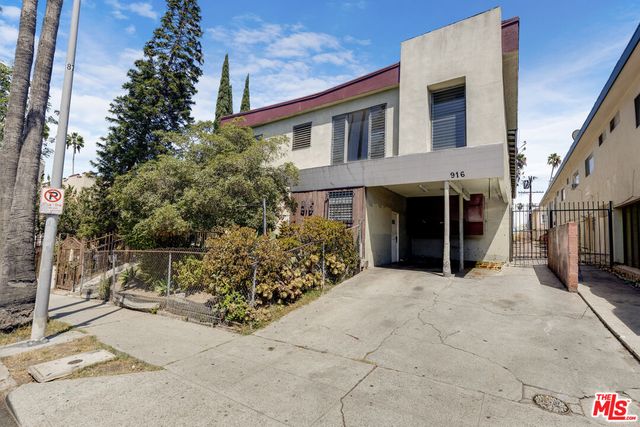 Property photo 32