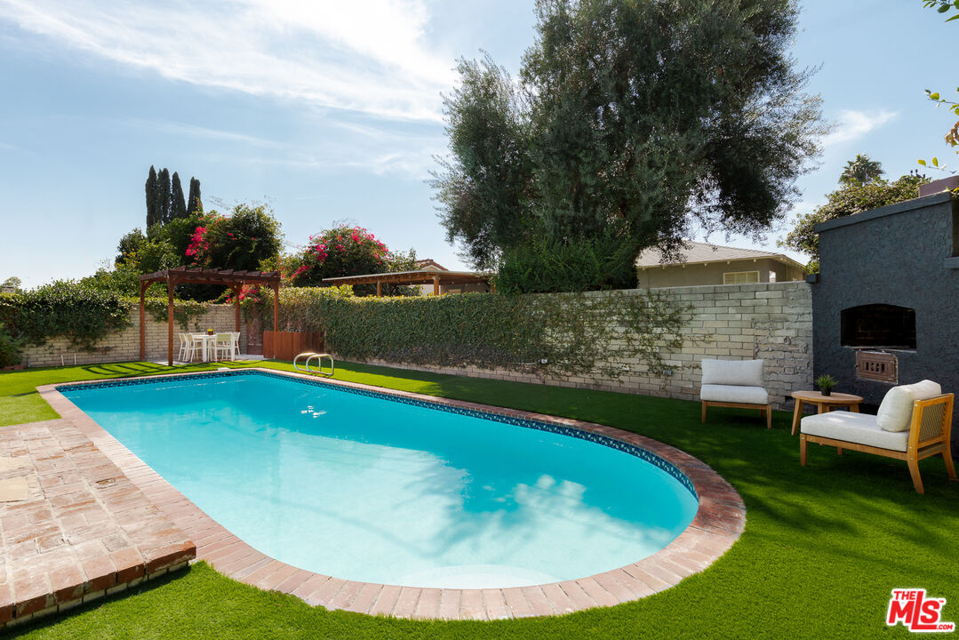 Property photo 38