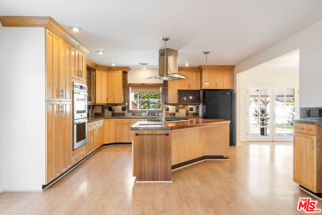 Property photo 30