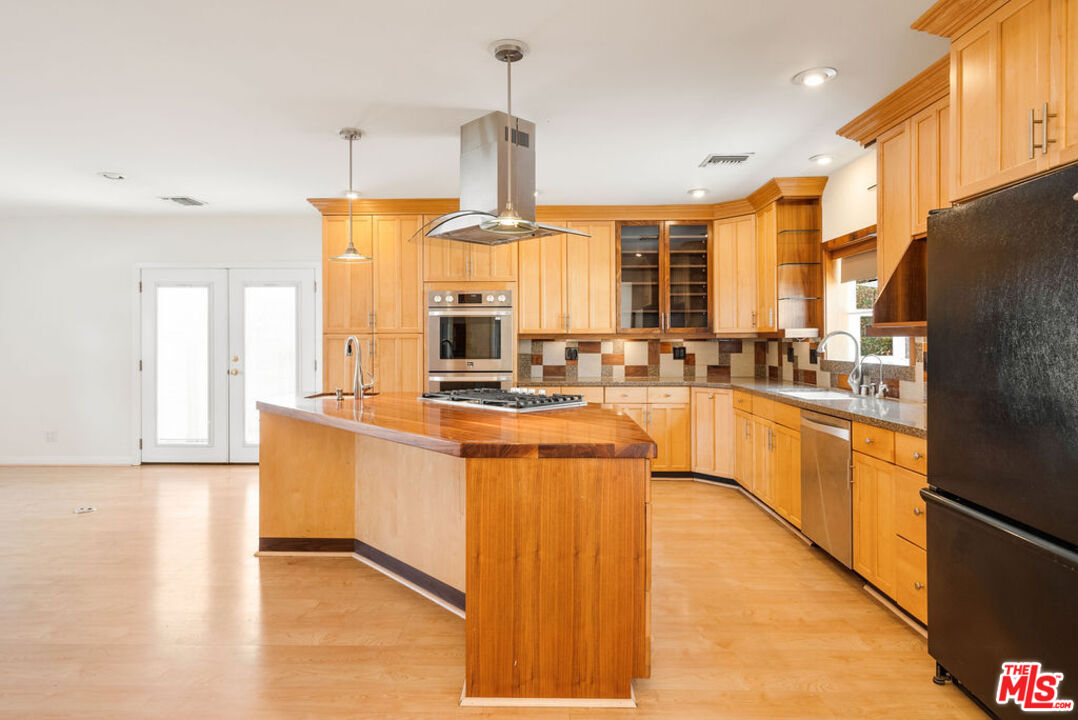 Property photo 38
