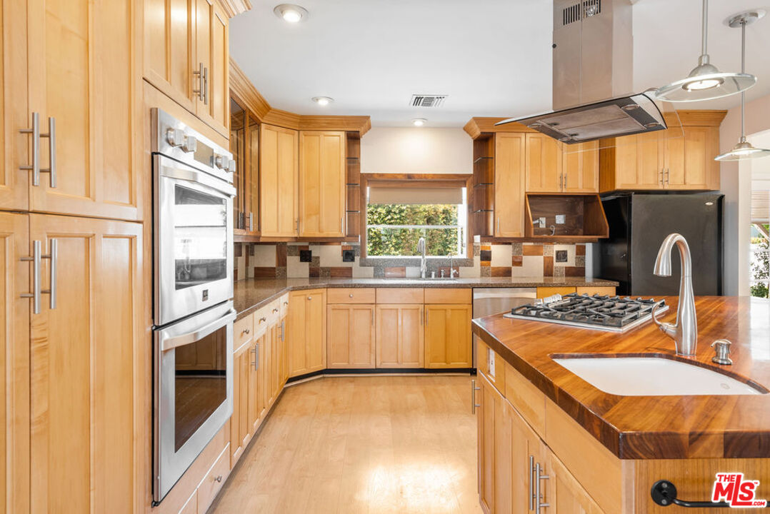 Property photo 44