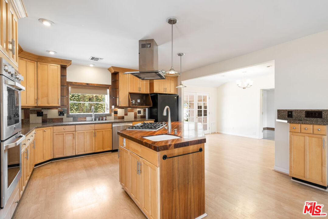 Property photo 46