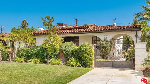 Property photo 38
