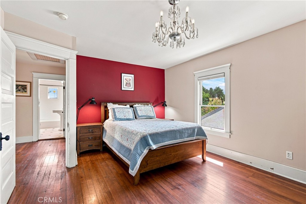 Property photo 37